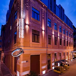 Otel Opera Garden &