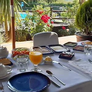 aprahouseloule-guesthouse.hotelaalgarve.com/